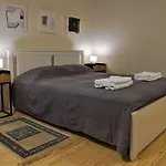 Centrally Located Cosy Studio