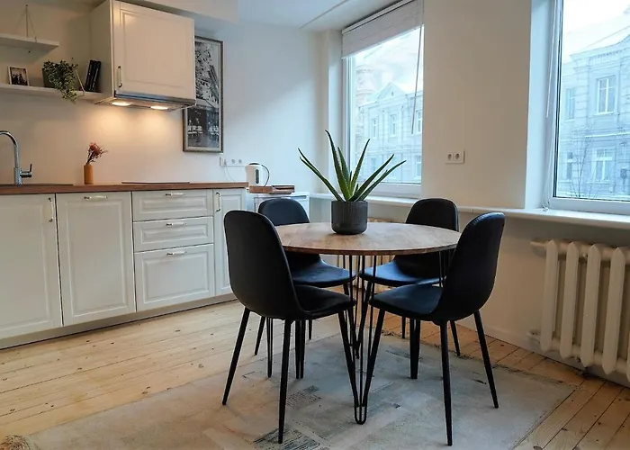 Centrally Located Cosy Studio